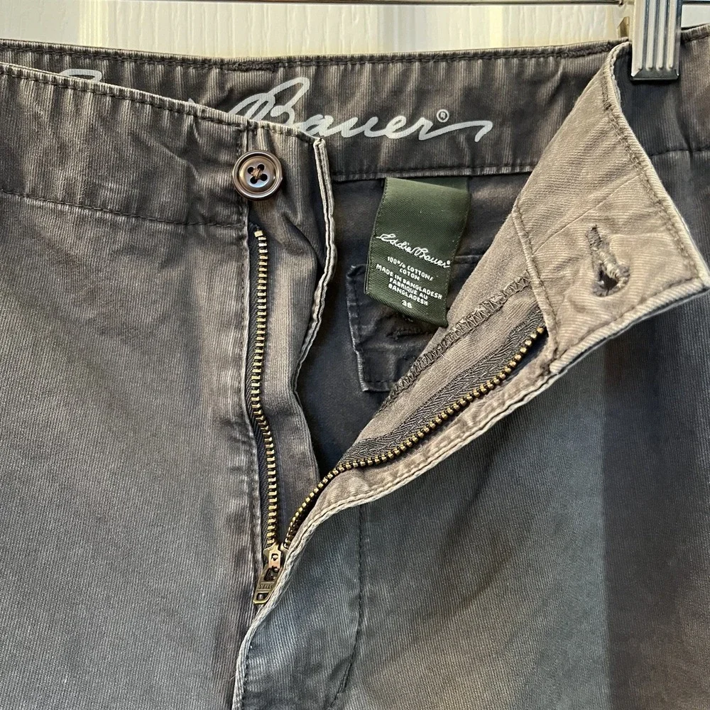 EDDIE BAUER Shorts Men's Flat Front Olive Khaki Specially Dyed 36 Please‎ READ